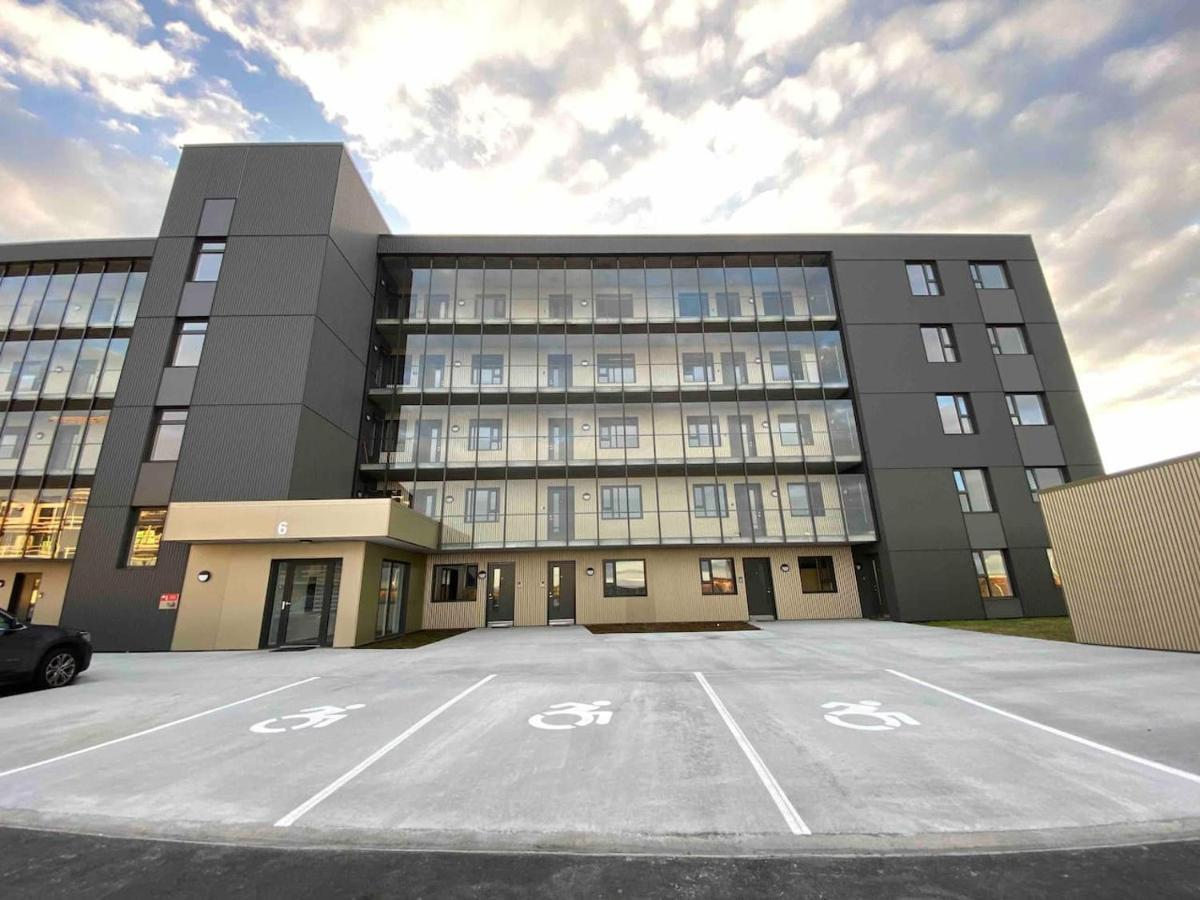 Selfoss Apartment - Stylish & Modern Exteriör bild